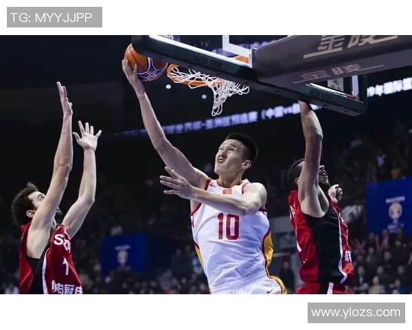 中国男篮在与叙利亚的较量中取得胜利展现强大实力和团队合作精神