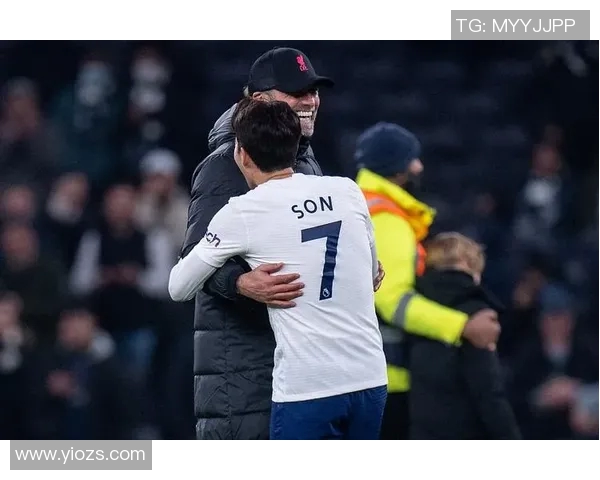 蔚山市民与富川FC激战正酣球迷期待精彩对决与精彩进球时刻